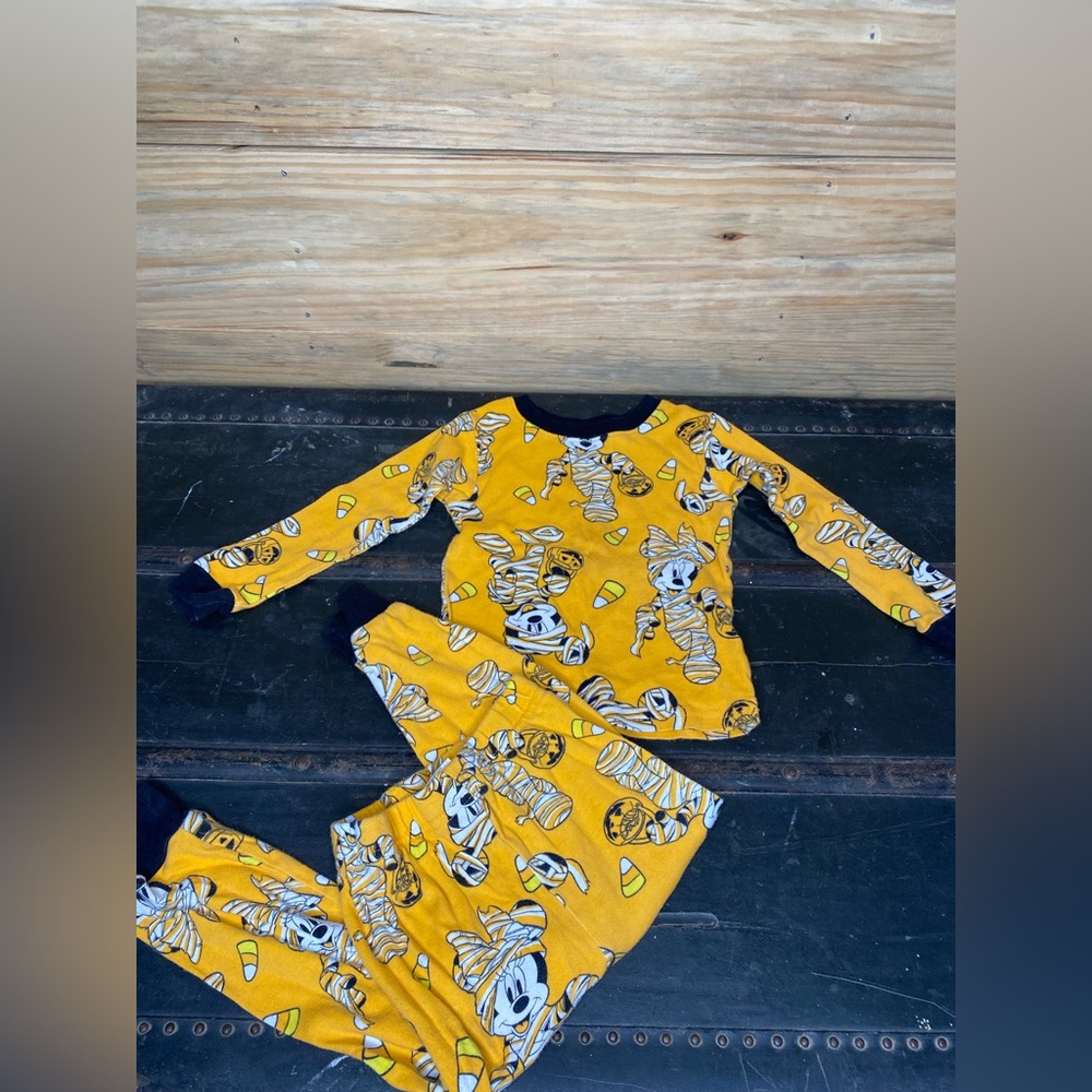PJ set - Picture 2 of 2
